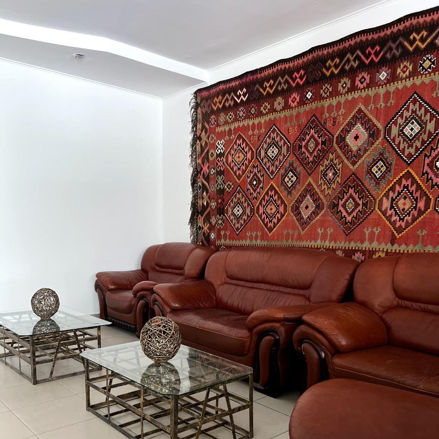Tourist Hotel Simkent Kültér fotó