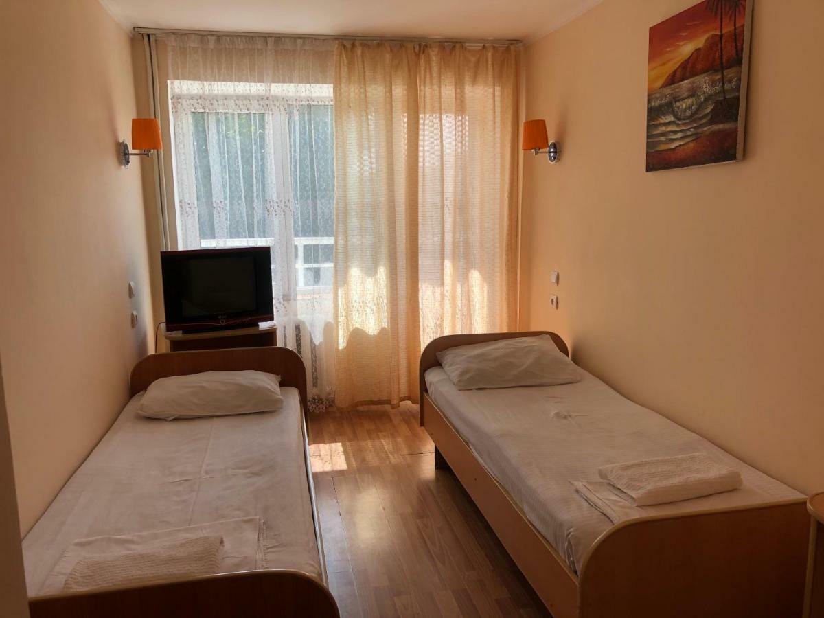 Tourist Hotel Simkent Kültér fotó